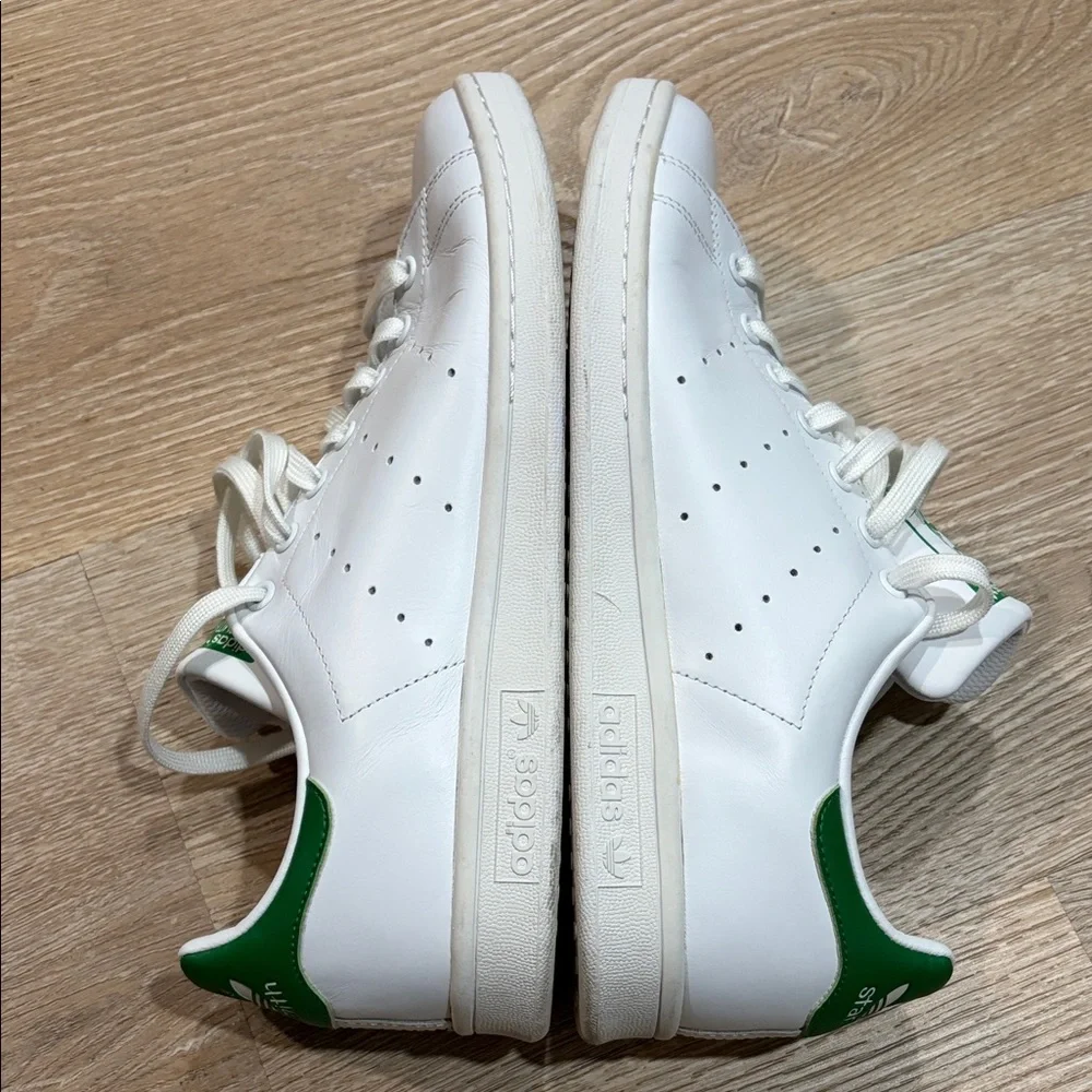 Adidas White and Green Stan Smith Shoes - Picture 7 of 11